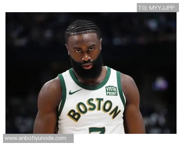 杰伦布朗称赞米诺特表现出色期待其在稳定性上持续进步