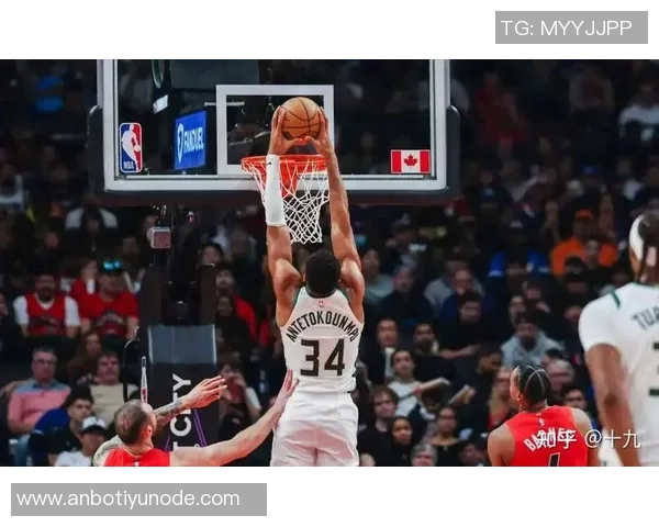 雄鹿队迎来历史时刻字母哥五弟亚历克斯签约双向合同