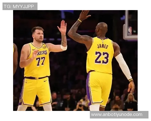 双星联手助力湖人逆袭东契奇与里夫斯同场净效率飙升至129 双星联手助力湖人逆袭东契奇与里夫斯同场净效率飙升至129