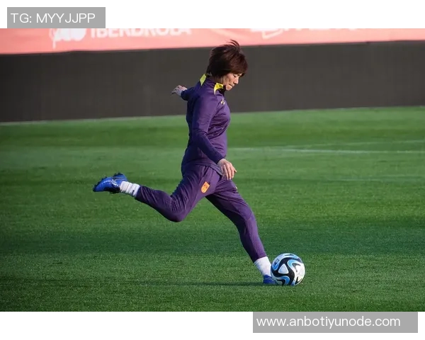 武汉女足主帅分析五线作战挑战强调奥克兰联身体素质与侵略性优势 武汉女足主帅分析五线作战挑战强调奥克兰联身体素质与侵略性优势