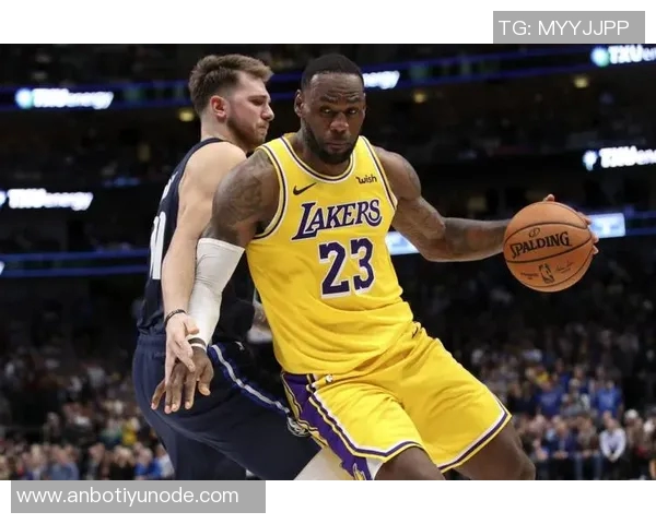 阿贾威尔逊等明星球员齐聚赌城观战湖人对决独行侠精彩赛事