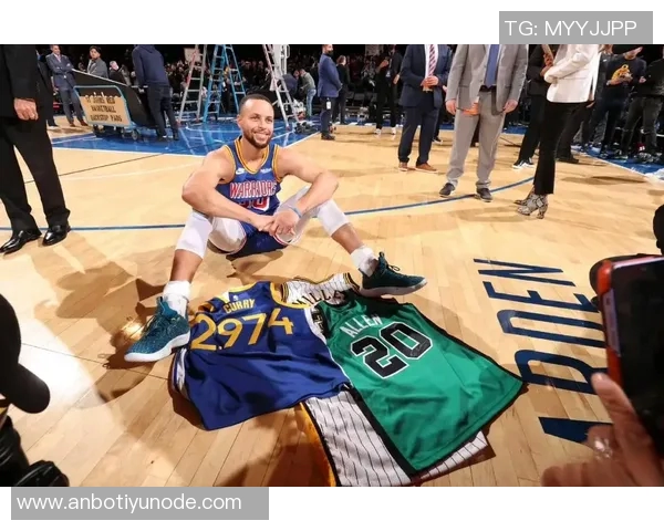 皮蓬盛赞库里投篮天赋超凡堪称历史最佳射手之王