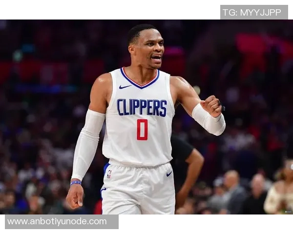 威少以前MVP身份签非保障合同这一选择在NBA历史上极为罕见 威少以前MVP身份签非保障合同这一选择在NBA历史上极为罕见