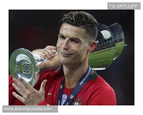 C罗坦言愿意只为国家队效力不再加盟任何俱乐部